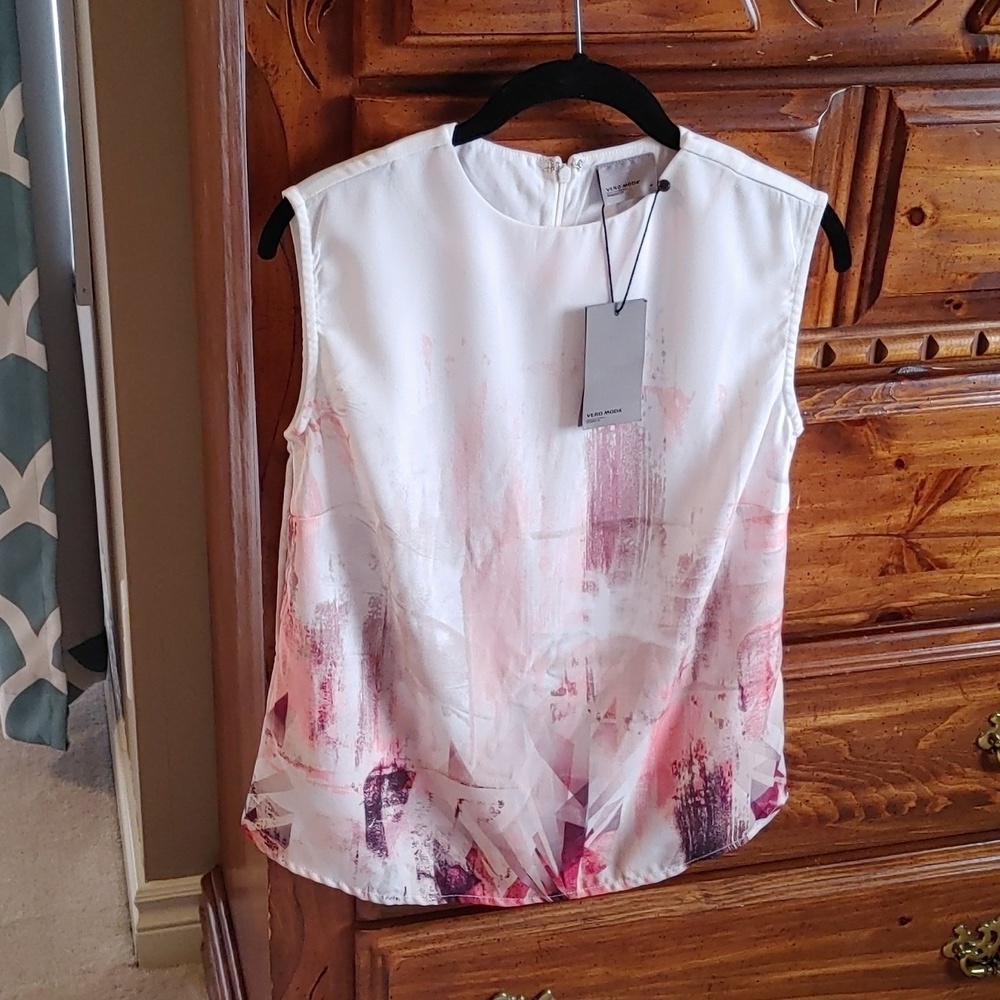 NWT VERO MODA LIGHTWEIGHT TANK SZ MEDIUM